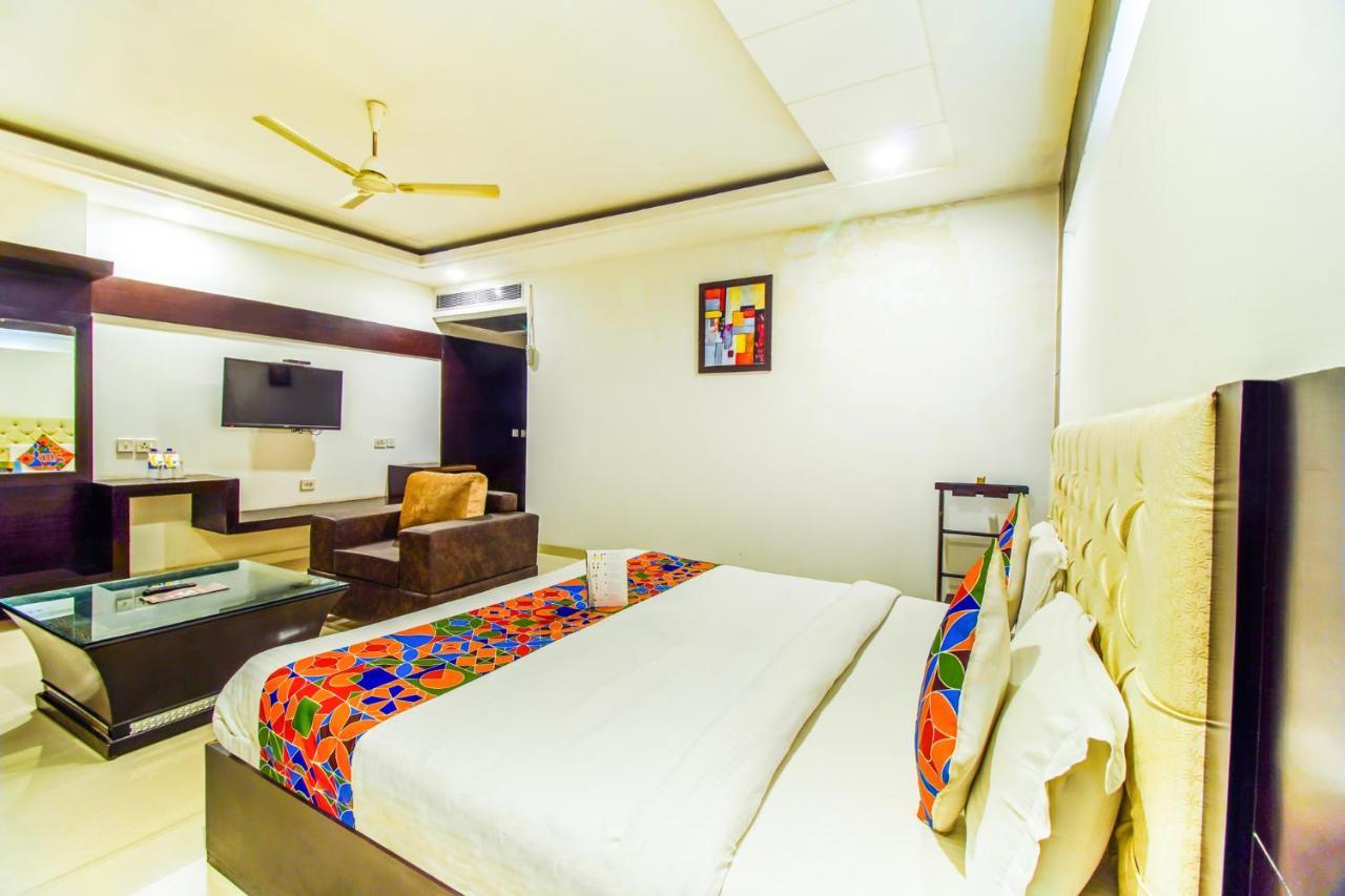 Fabhotel Transit Delhi Airport Mahipalpur Új-Delhi Kültér fotó