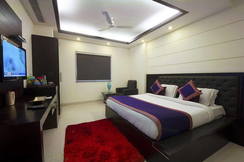 Fabhotel Transit Delhi Airport Mahipalpur Új-Delhi Kültér fotó