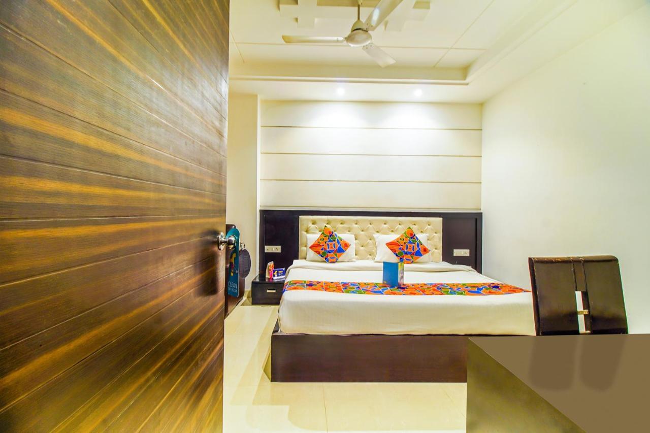 Fabhotel Transit Delhi Airport Mahipalpur Új-Delhi Kültér fotó